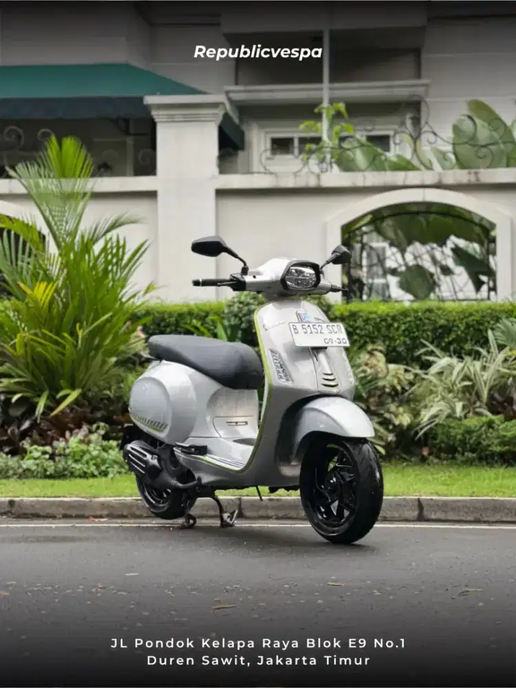 VESPA SPRINT TECH 150 TFT IGET ABS LED TAHUN 2025 LIKE NEW