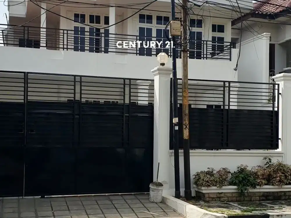 Rumah Mewah Ada Swimming Pool Di Menteng Jakpus JA 18307
