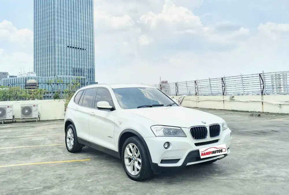 BMW X3 Panoramic bensin Tahun 2013 Automatic Putih Metalik