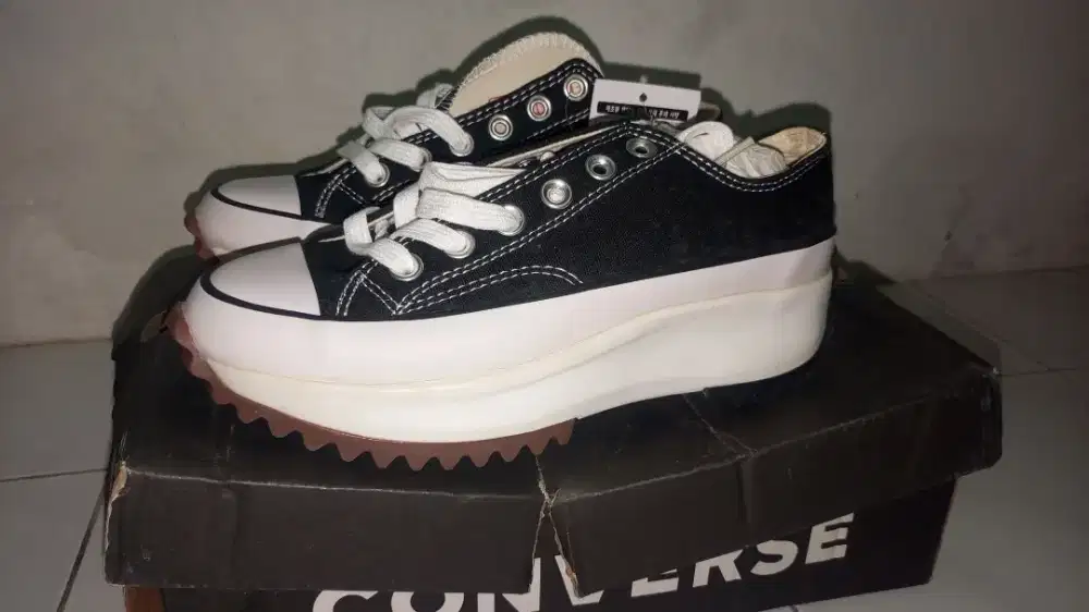 Sepatu Converse Run Star Hike Low