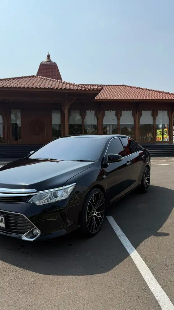 Camry V 2017 LOW KM Simpanan Pribadi