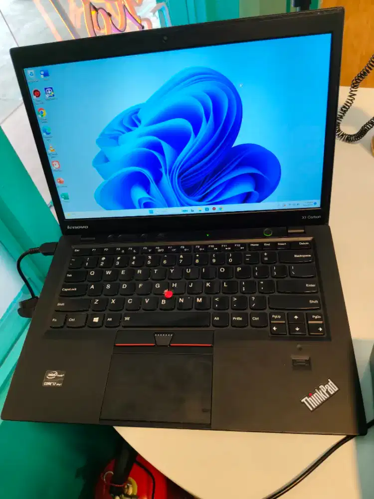 Lenovo thinkpad X1 Carbon Tuker IPhone Boleh