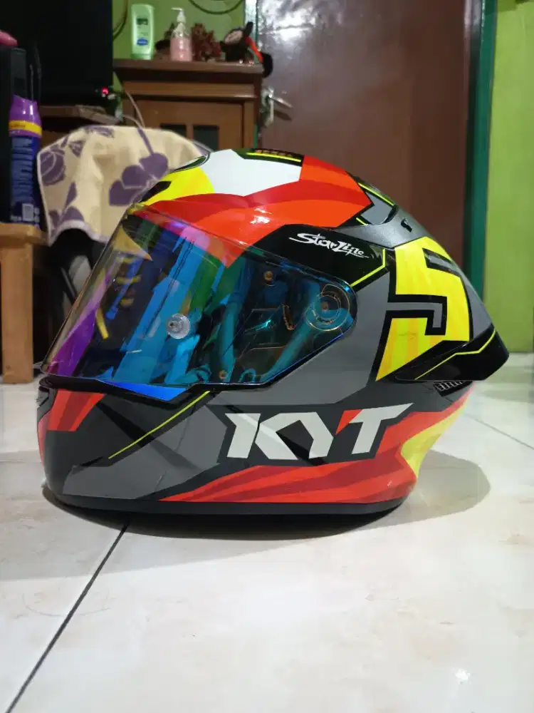 Helm KYT TTC ukuran L