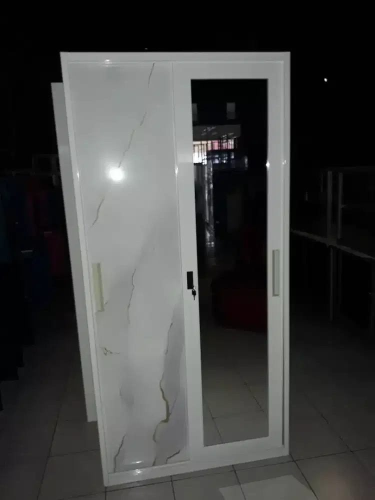 LEMARI BESI PINTU 2 MERK SP