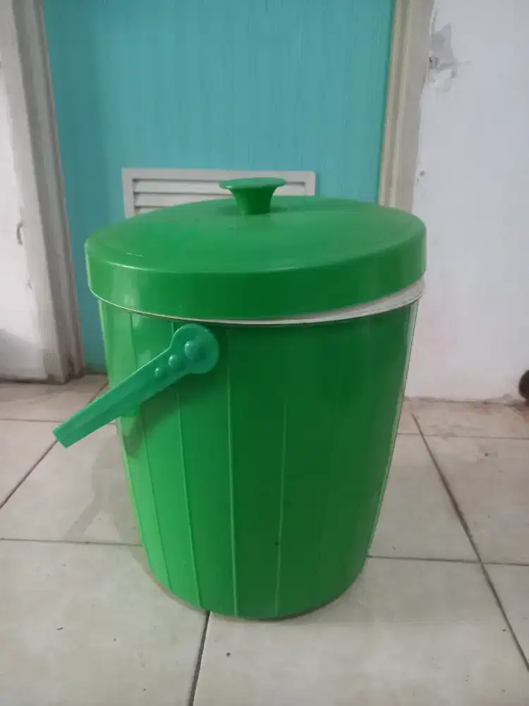 Termos nasi atau es,bekas