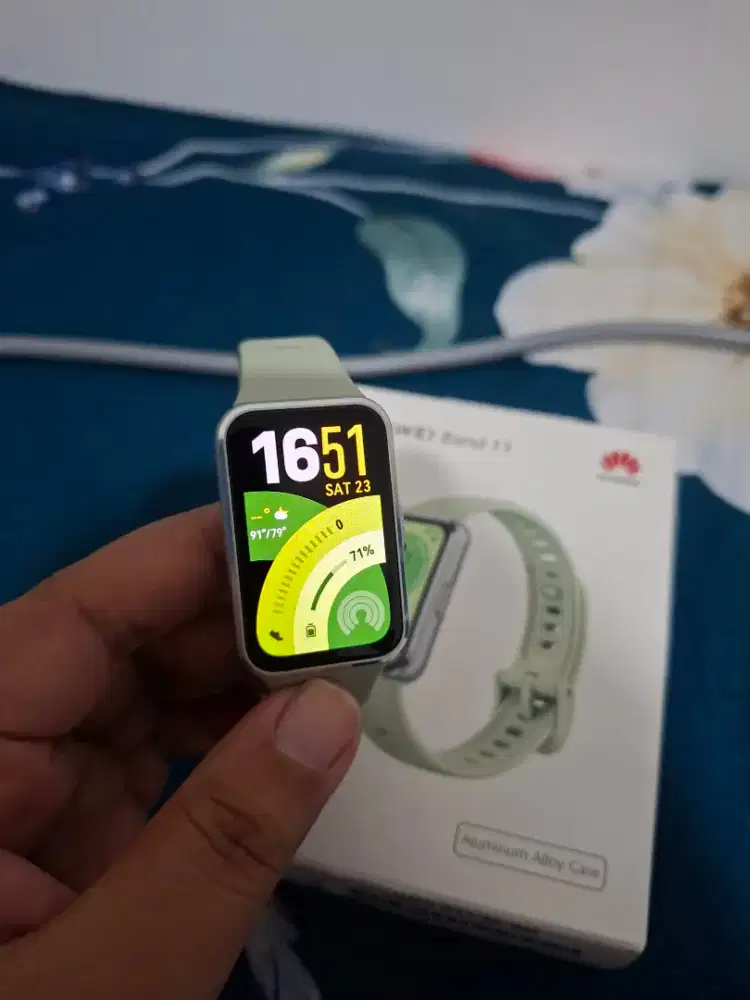Huawei Band 11 green, seken like new jarang pake