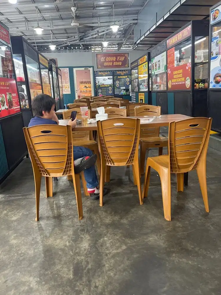 SPB TENANT MAKANAN NON HALAL