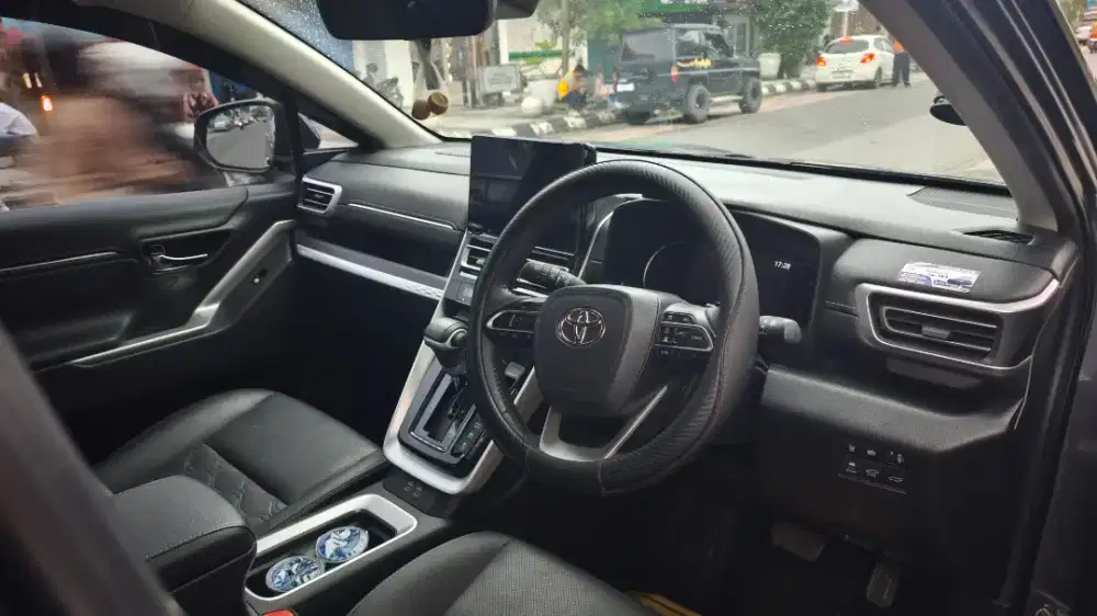 Zenix Q Modellista 2023 low km, pajak panjang