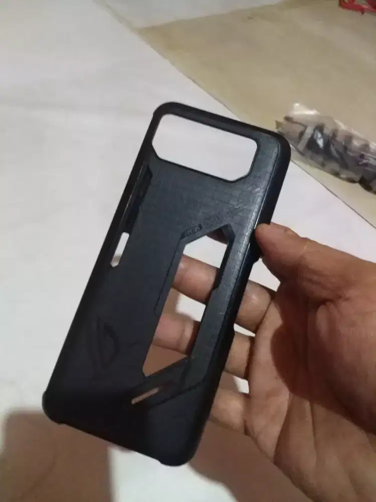 Aero case ROG 6 bawaan