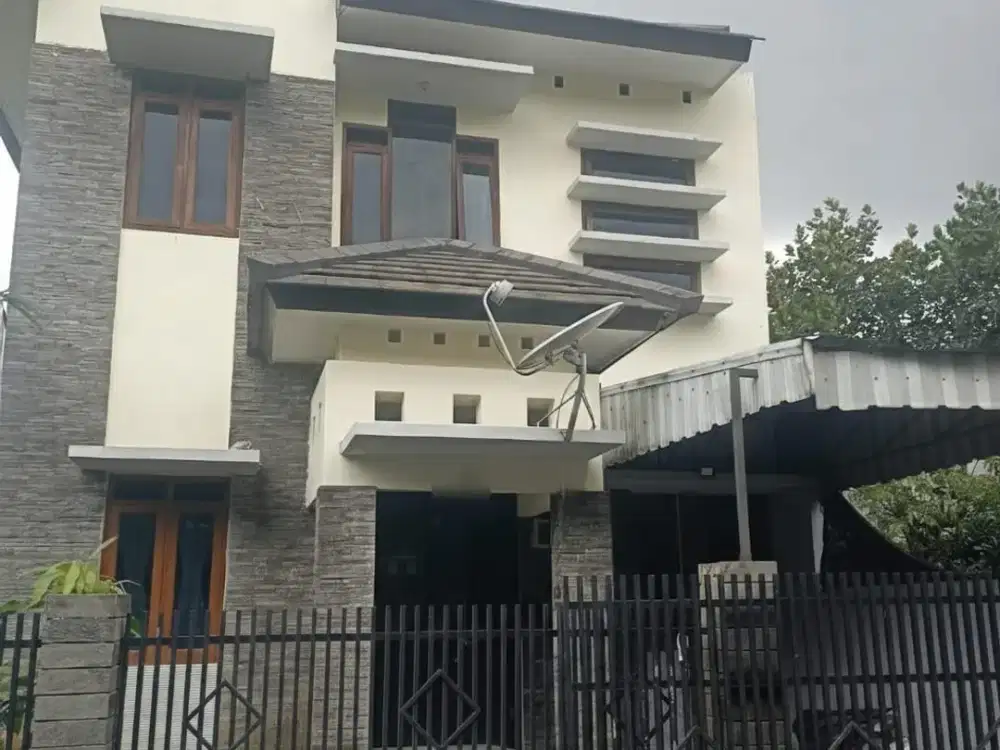Rumah 2 Lantai Cluster Sulaksana Antapani Bandung Lokasi Strategis | LA197