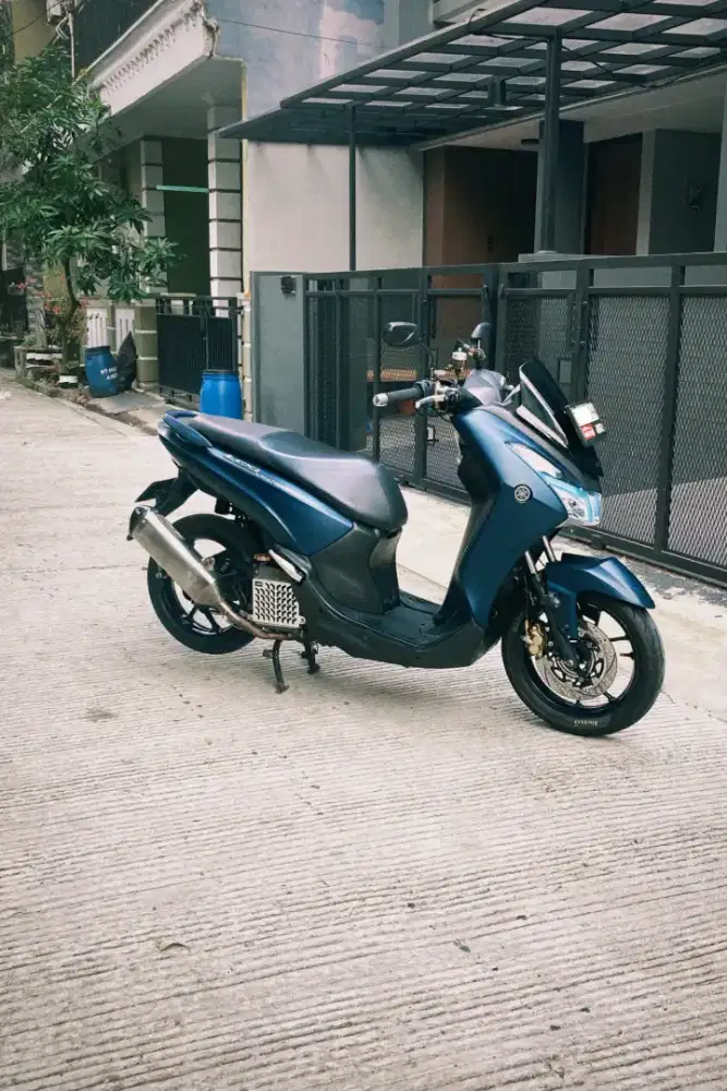Jual Santai Yamaha Lexi S 2019 full aksesoris