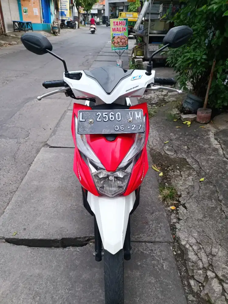 UD ENY MOTOR - Honda Beat thn 2017 mulus