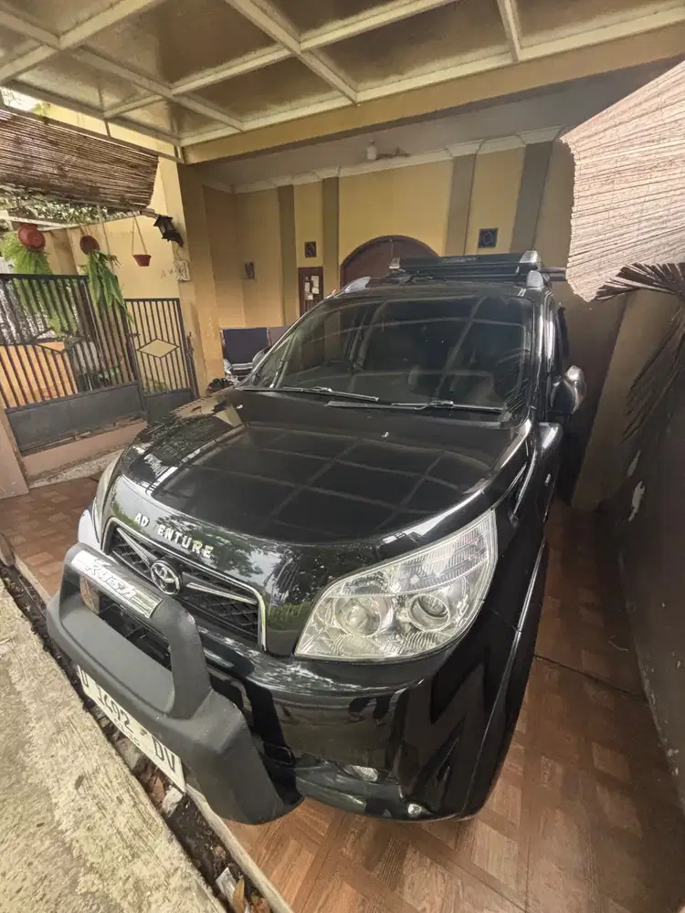 jual rush 2010 mulus terawat