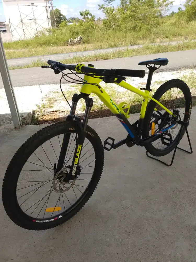 Sepeda MTB 27.5 THRILL RAVAGE 5.0 (Like New)