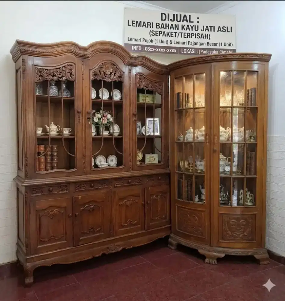 Lemari kayu jati klasik