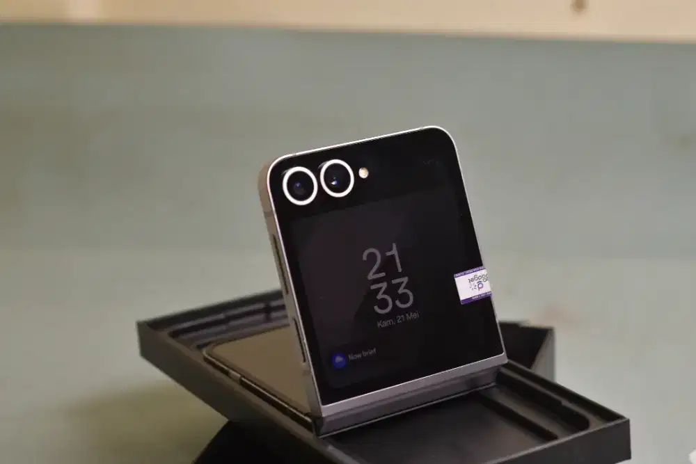 Samsung Galaxy Z Flip6