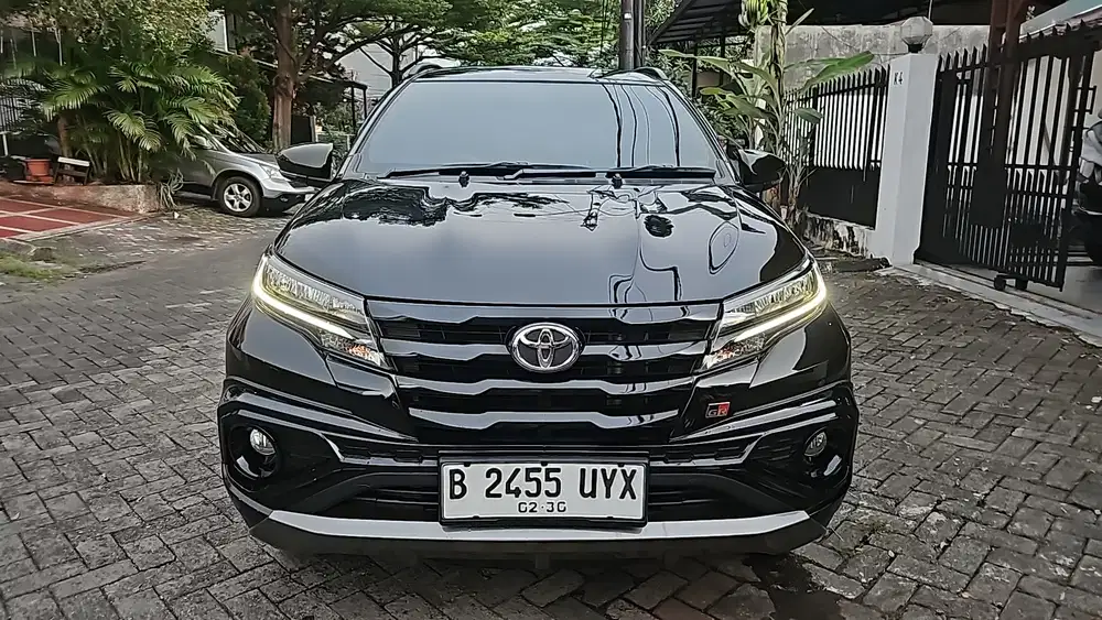 Toyota Rush 2025 1.5 GR Sport AT