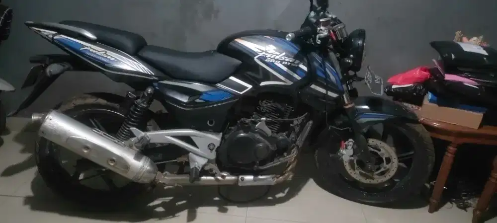 Bajaj Pulsar 200 DTSI