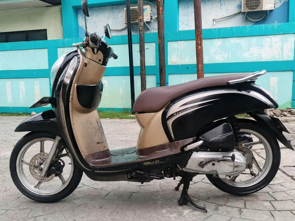 Honda Scoopy stylish fi  2014 stater tokcer halus mulus terawa