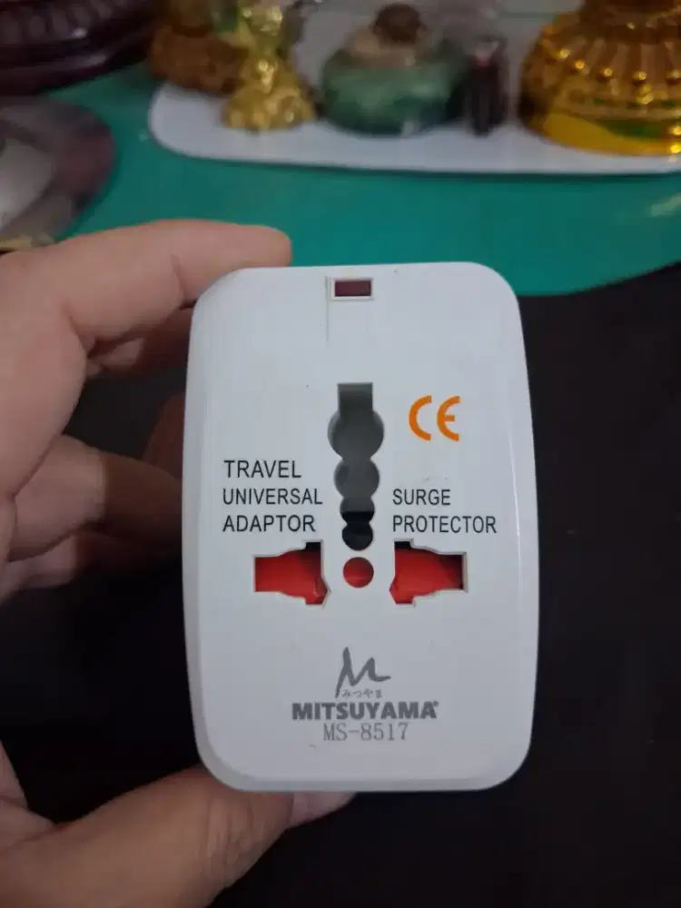 Colokan listrik untuk 
Traveling mudah dibawa 
Limited edition 
Barang