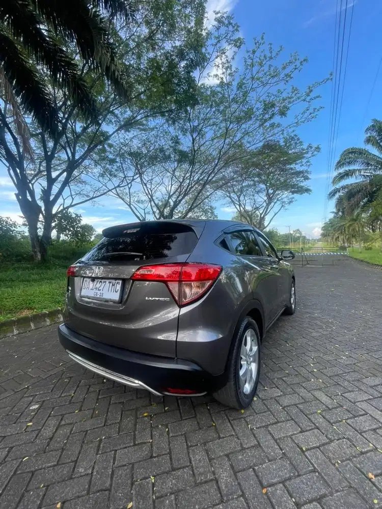 Bismillah di jual HRV 2015 kondisi sangat terawat