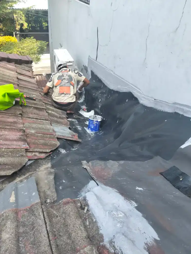 Tukang atap bocor rembesan ganti atap renopasi