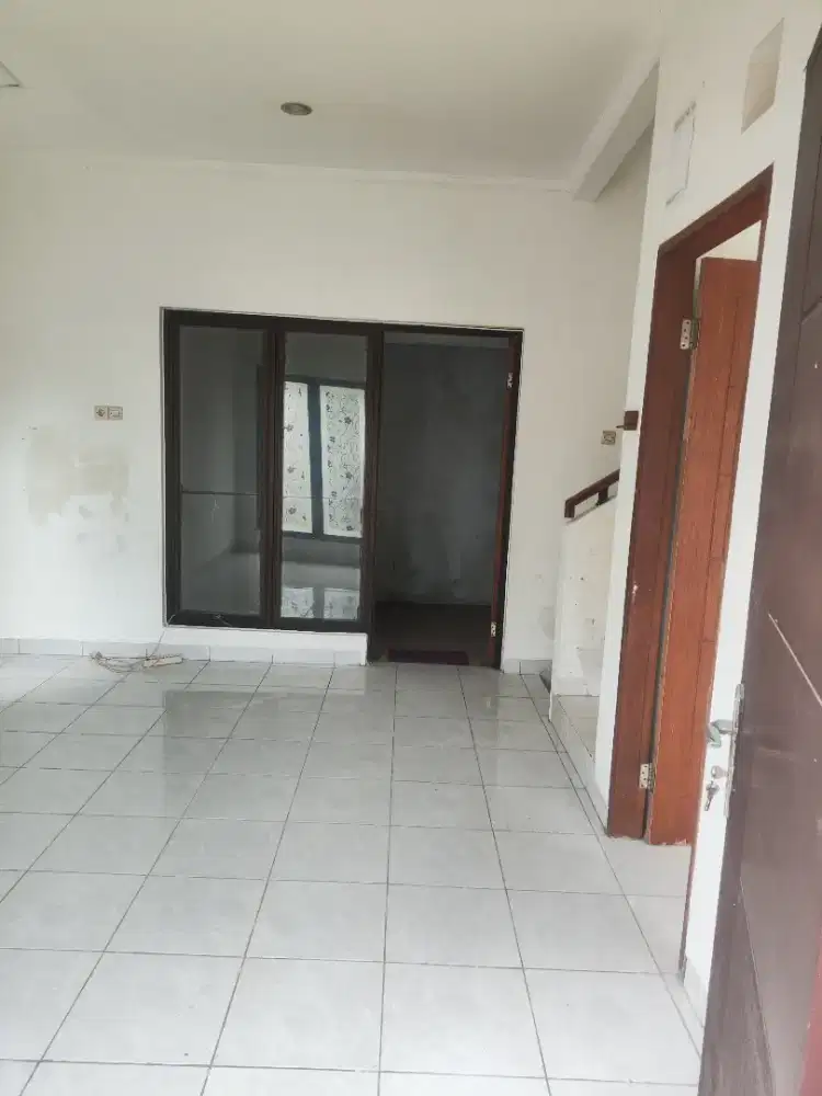 Jual cepat Rumah siap huni cluster imperial groove sepatan