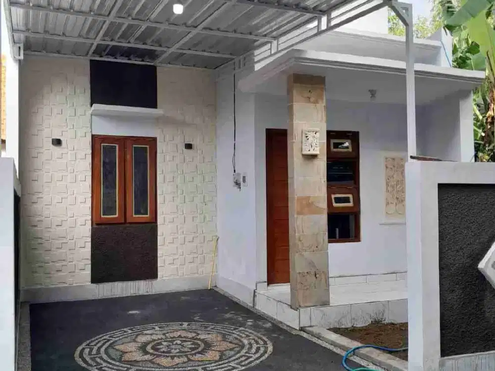 RUMAH BARU LANTAI I TAHAP FINISHING DI ABIANBASE BADUNG