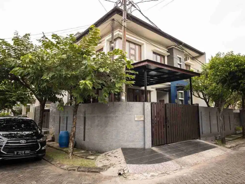 Dijual Rumah Hoek Bebas Banjir di Kemang Pratama 3 Bekasi Selatan