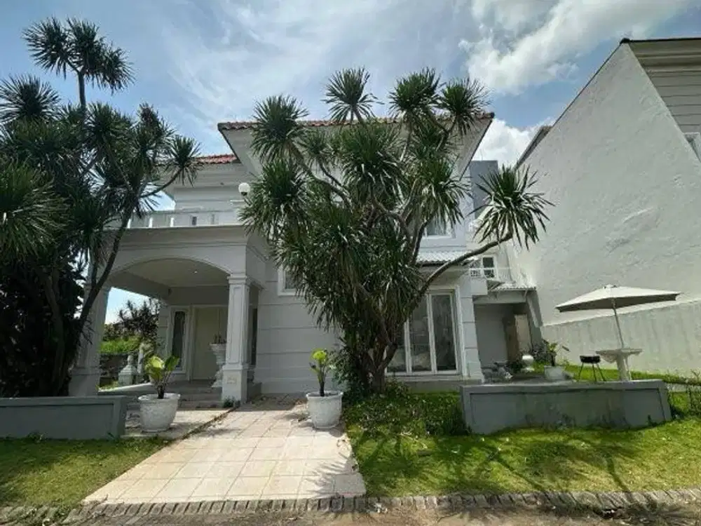 RUMAH REGENCY 21 FURNISH Hadap Selatan Timur