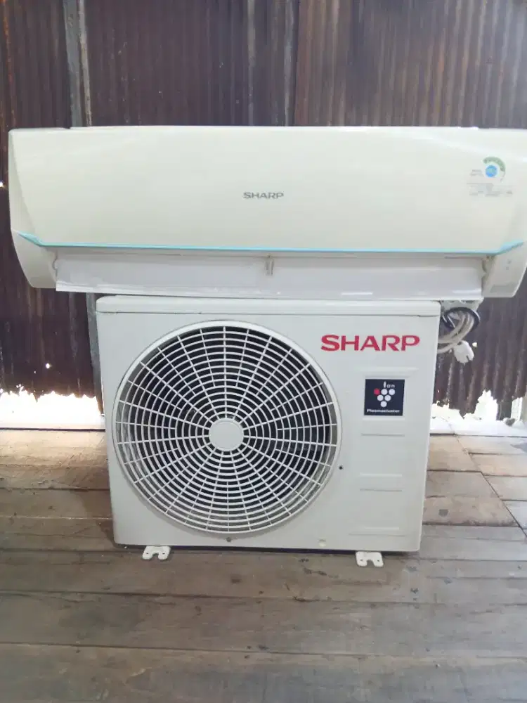 MENJUAL AC BEKAS 1/2 PK KOMPLIT