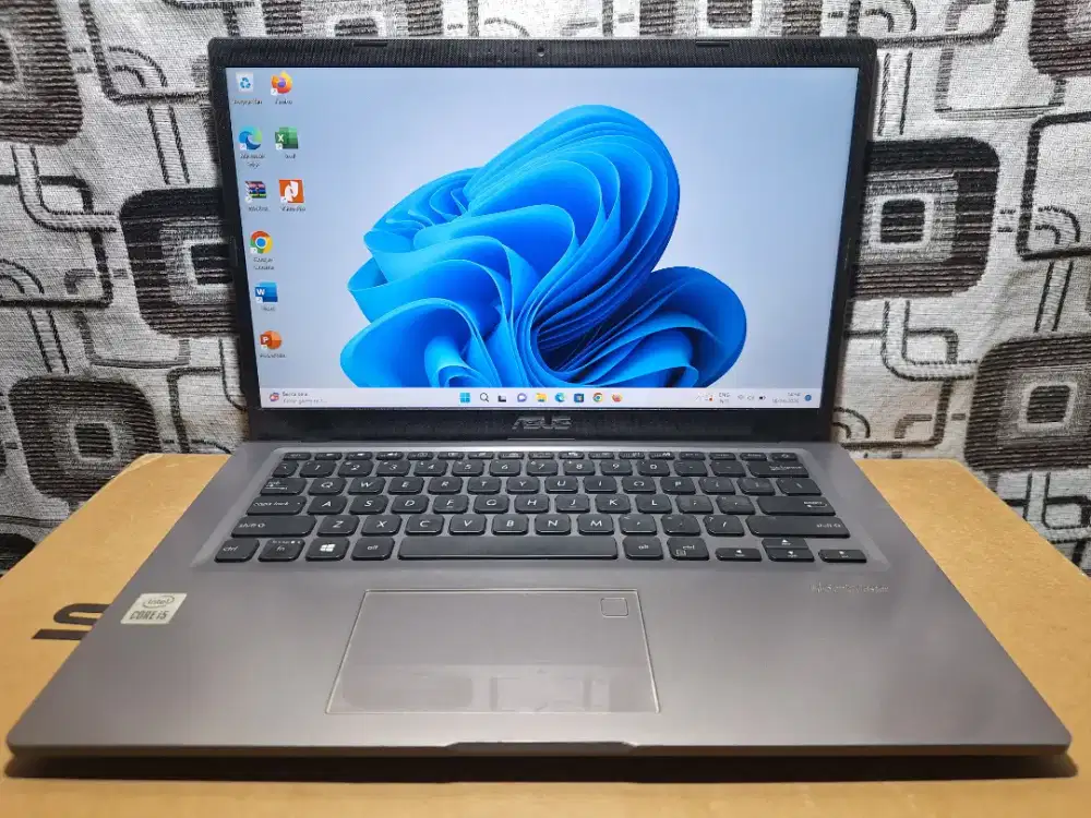 Laptop Asus VivoBook Core i5 gen 10 ram 8gb keyboard nyala layar FHD