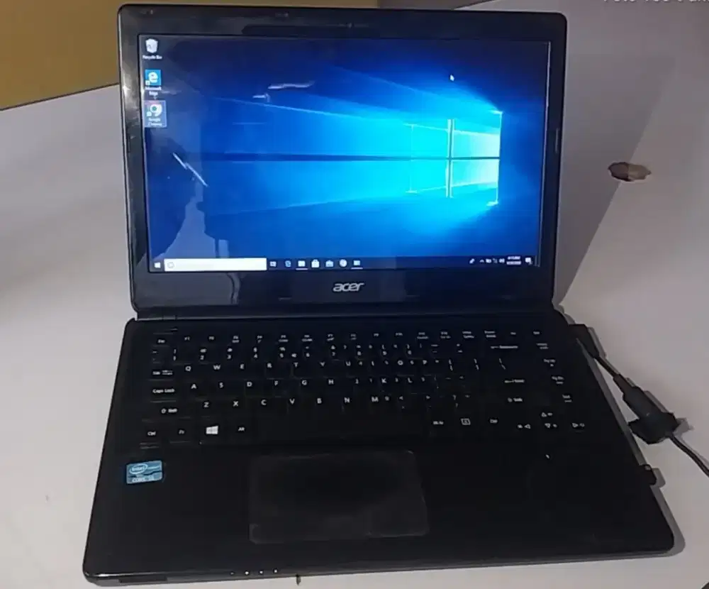 Lapotop Acer core i3 Murah jual butuh