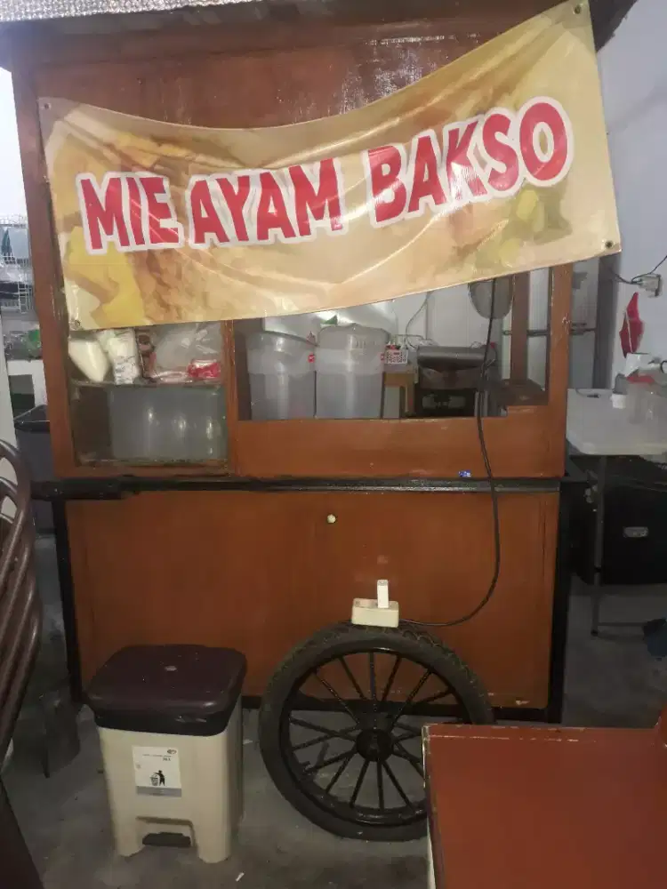 dijual gerobak bakso dan mie ayam