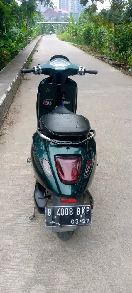 Bismillah forsale vespa sprint iget 2016,30jt nego tipis