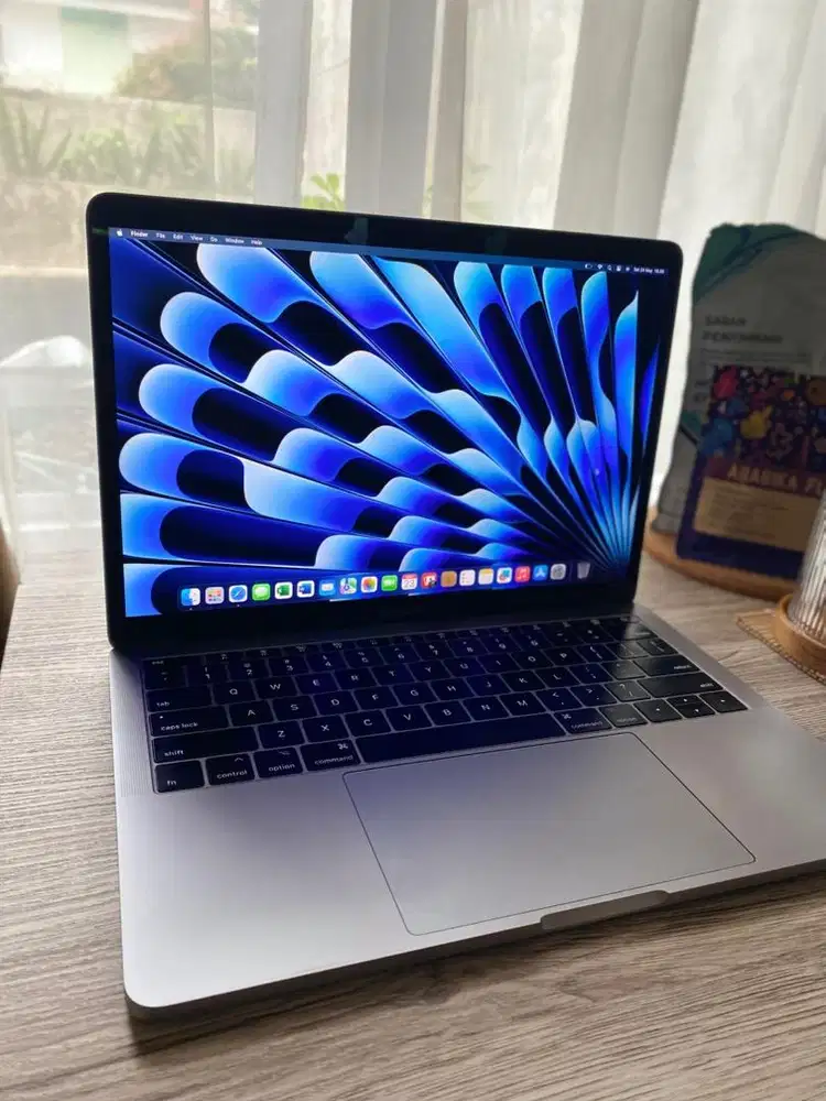 Macbook pro core i5 mulus no minus