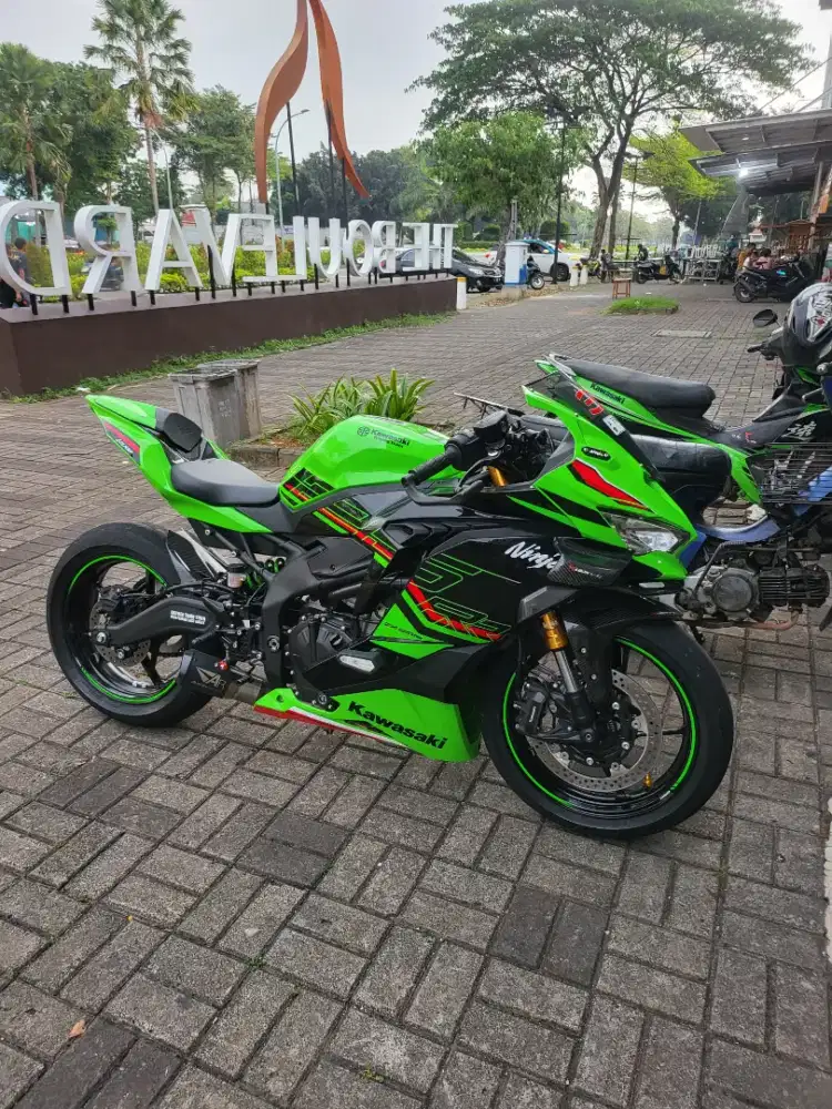 ZX 25RR 2022 ABS KM 1700