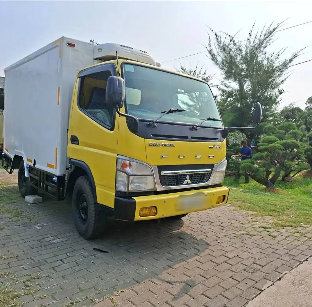 Dijual Mitsubishi Canter FE 71 Box Freezer Thn 2018 Kondisi Mulus