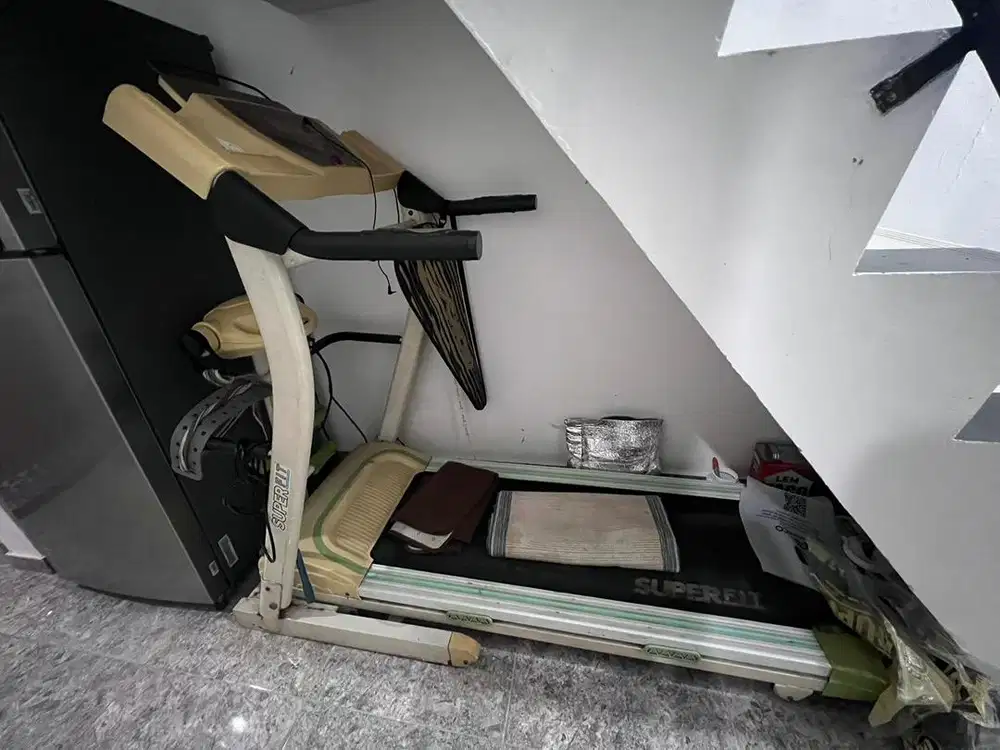 TREADMILL MERK SUPER FIT