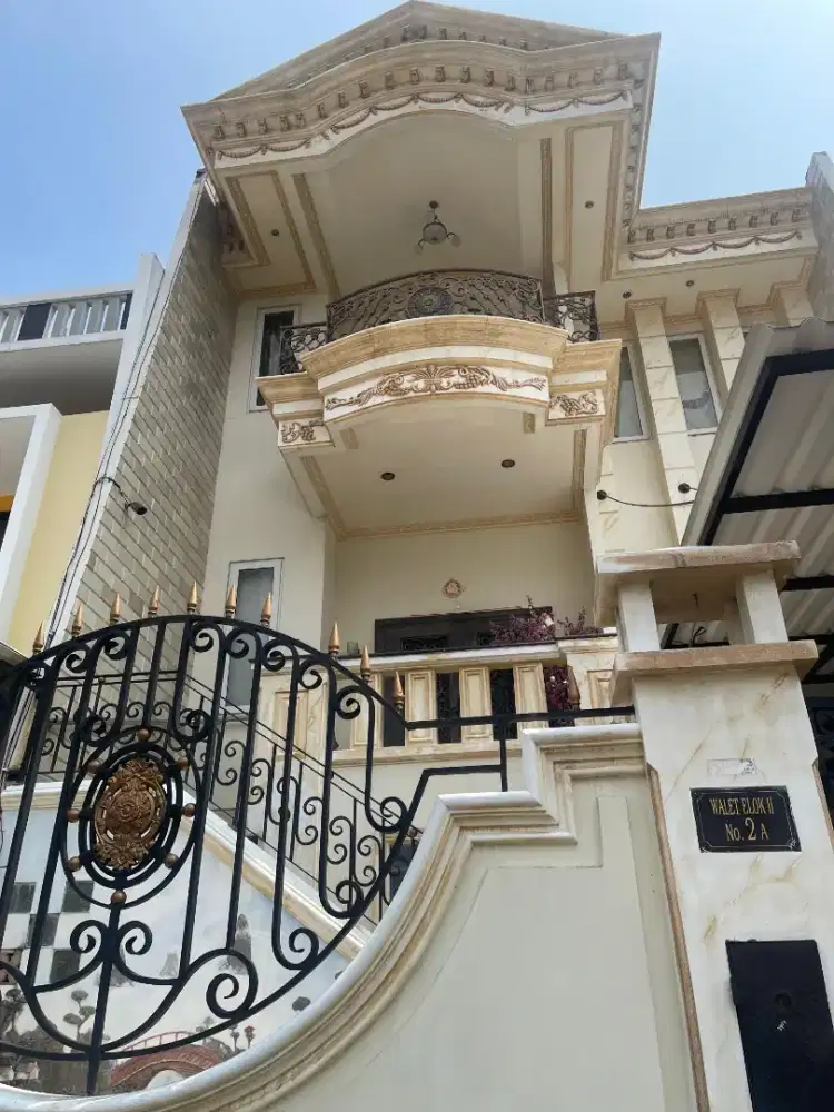 Murah Rumah 3 Lantai Walet Permai