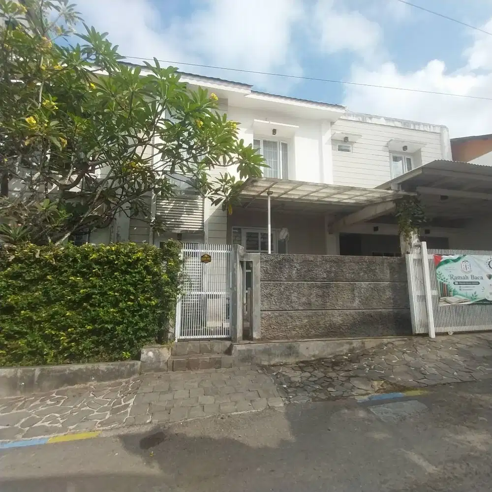 Rumah Putih Vorfo Samarinda
