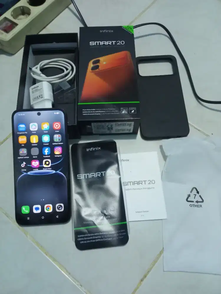 Jual hp Infinix smart 20 jaringan 4G LTE ram 4+4= 8 GB internal 128GB