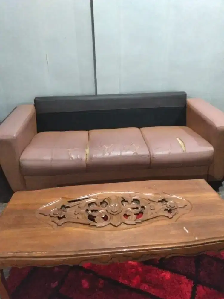 Sofa bekas rangka bagus  dan Meja