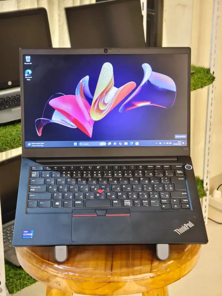 LENOVO THINKPAD E14 CORE i7 GEN 11 RAM 8GB SSD 256GB  MULUS