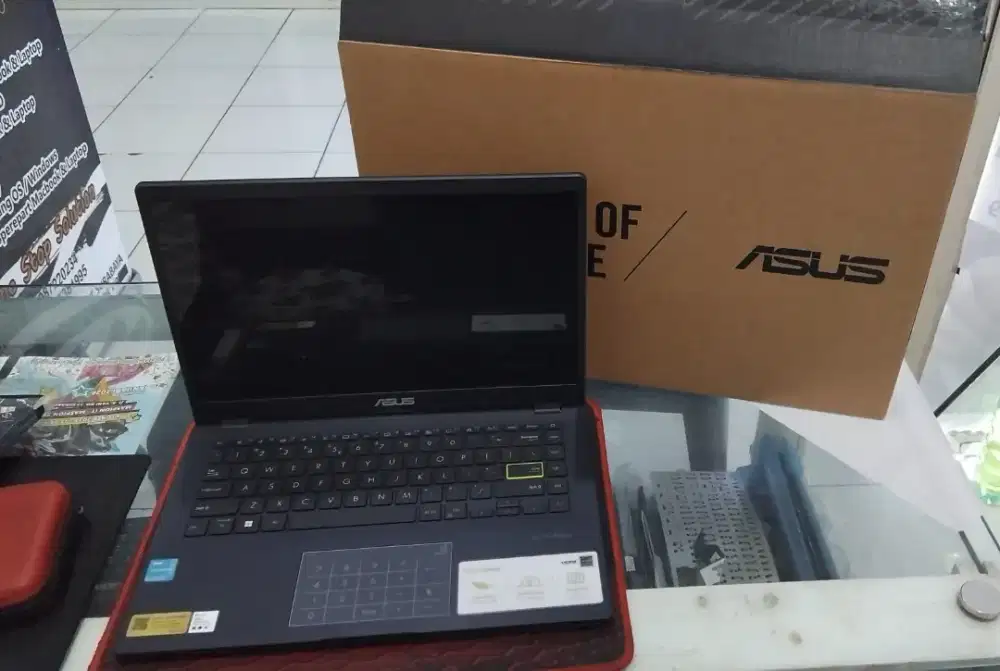 Laptop pemakaian sebulan