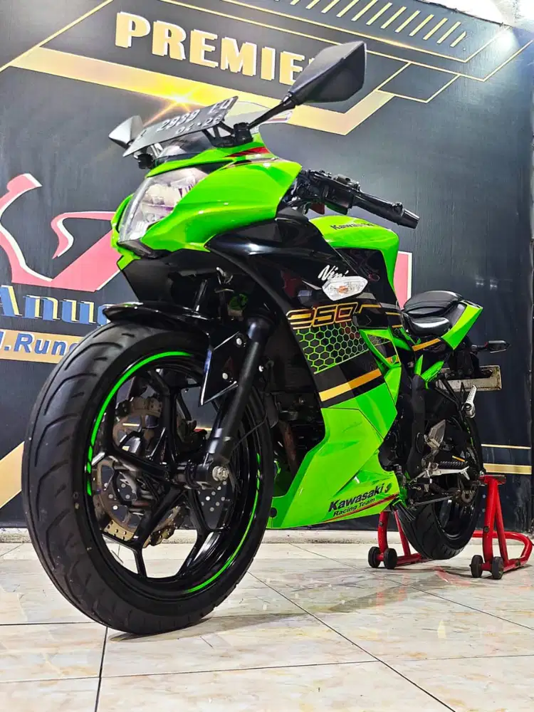 Anugerah motor Kawasaki Ninja 250 FI RR Mono SE KRT REG 2021 odo 7rb