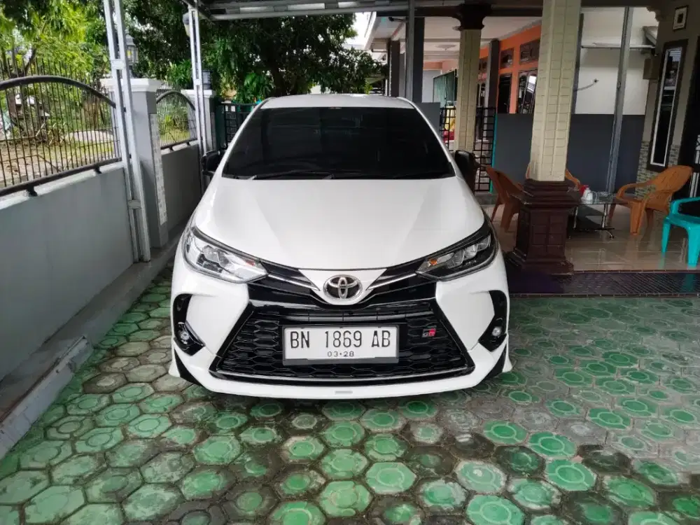 Yaris GR sport automatic 2022/2023 putih