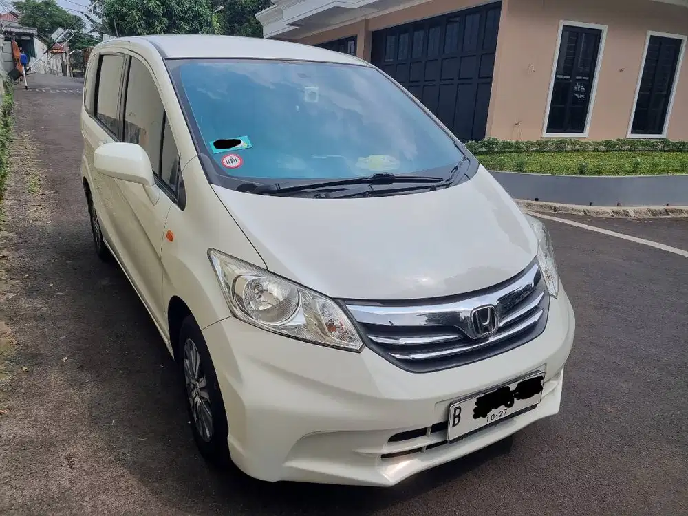 Honda Freed 1.5 S 2012 Kondisi Sangat Baik Tangan Pertama