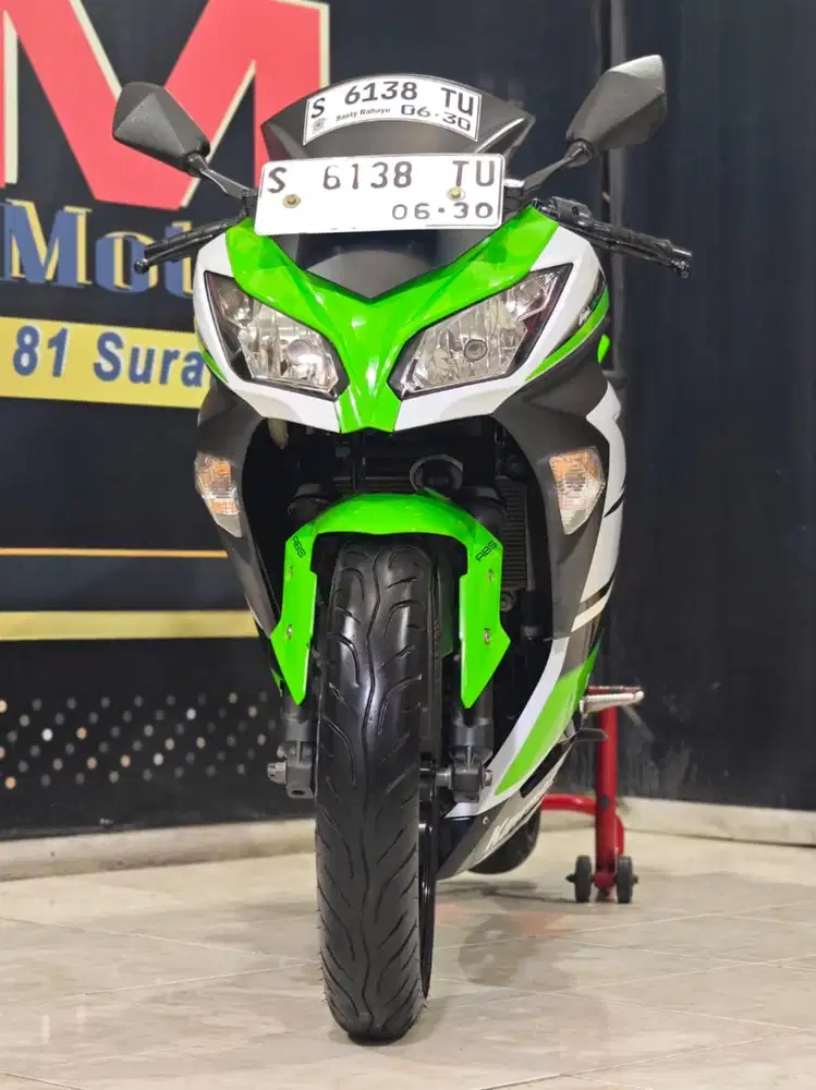 Limited edition Kawasaki Ninja 250 ABS SE Anniversary TH 2015