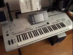 Yamaha Tyros 5 76-Key Arranger Workstation (76-Key Pro Arranger)